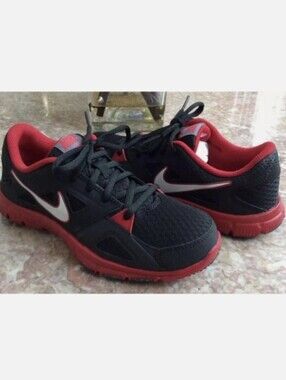 Nike Kids Black & Red Athletic Shoes
